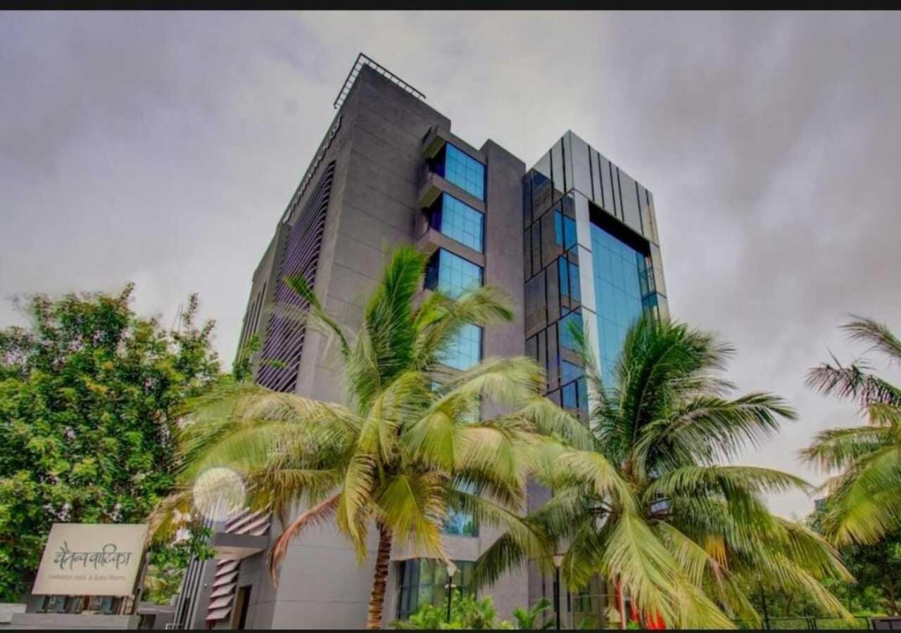 The Park Infinity Hotel Surat Buitenkant foto